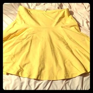 Yellow skirt Never worn but no tags